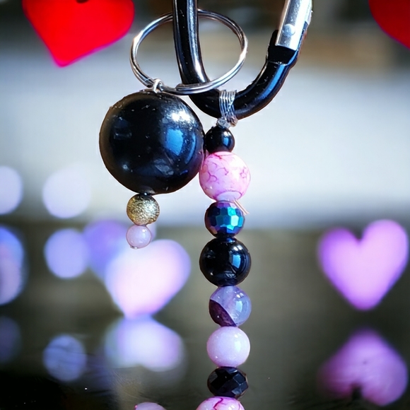 Pink, Black & Gold Hand Crafted Beaded Keychain - Picture 8 of 8
